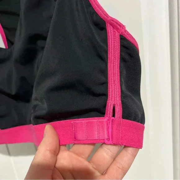 Marika Miracles Bra Womens Racerback Sports Wire Free Plus Black Size 20 - Picture 3 of 12